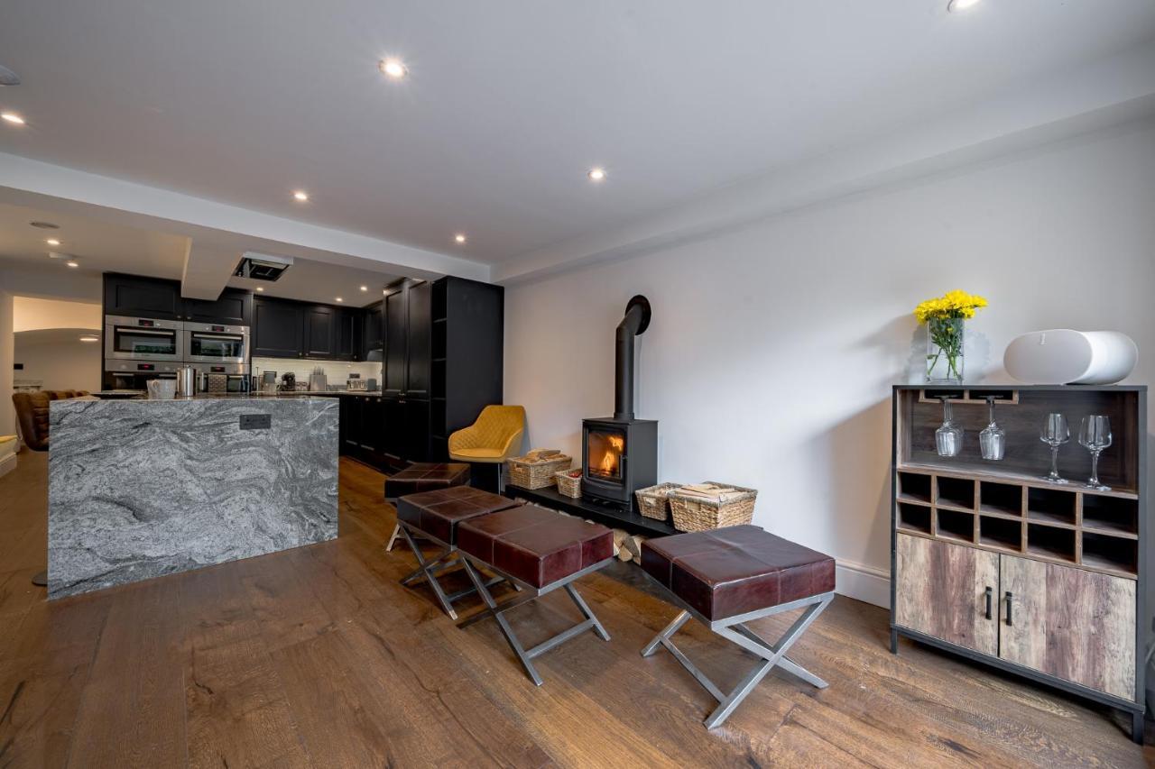 Luxurious Grand 6 Bedroom Home In Bath - Perfect For Groups & Sleeps 12! Esterno foto