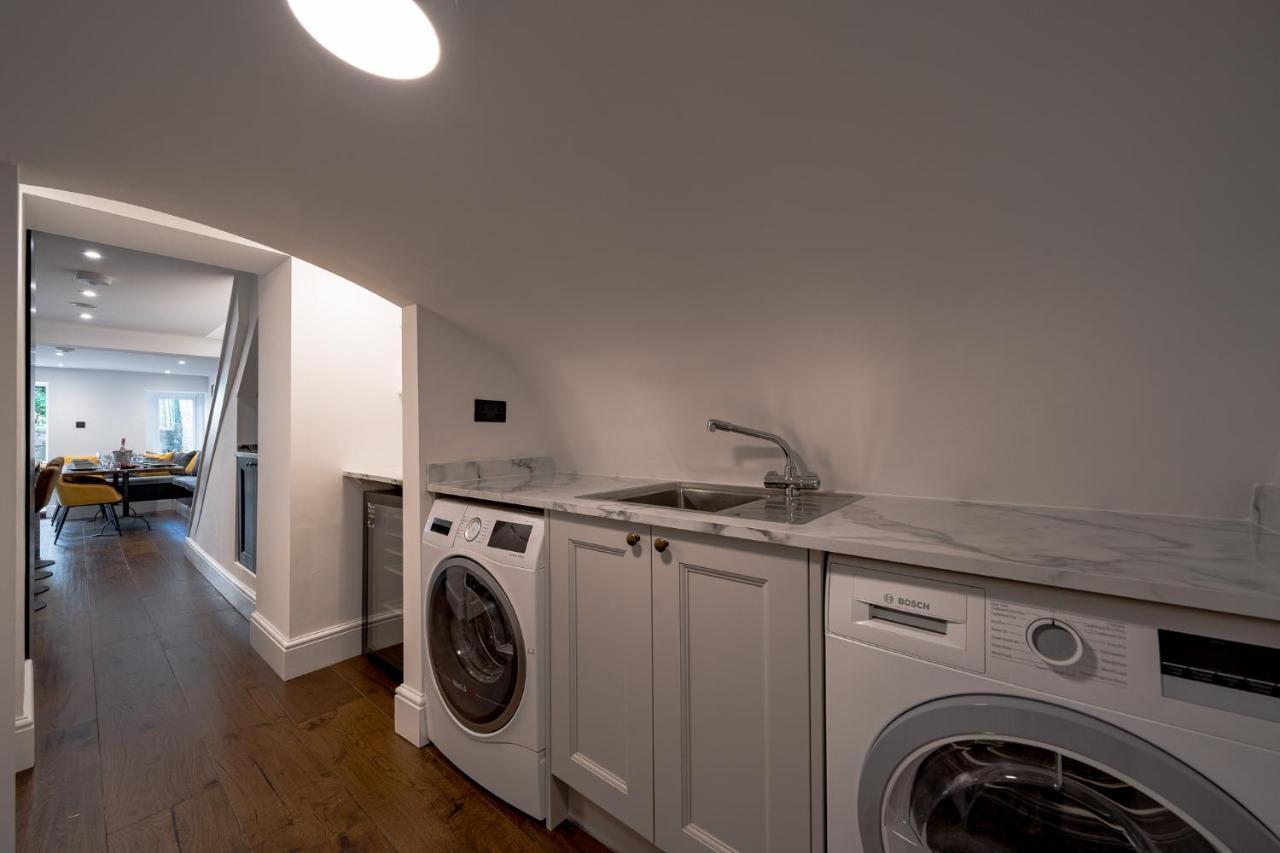 Luxurious Grand 6 Bedroom Home In Bath - Perfect For Groups & Sleeps 12! Esterno foto