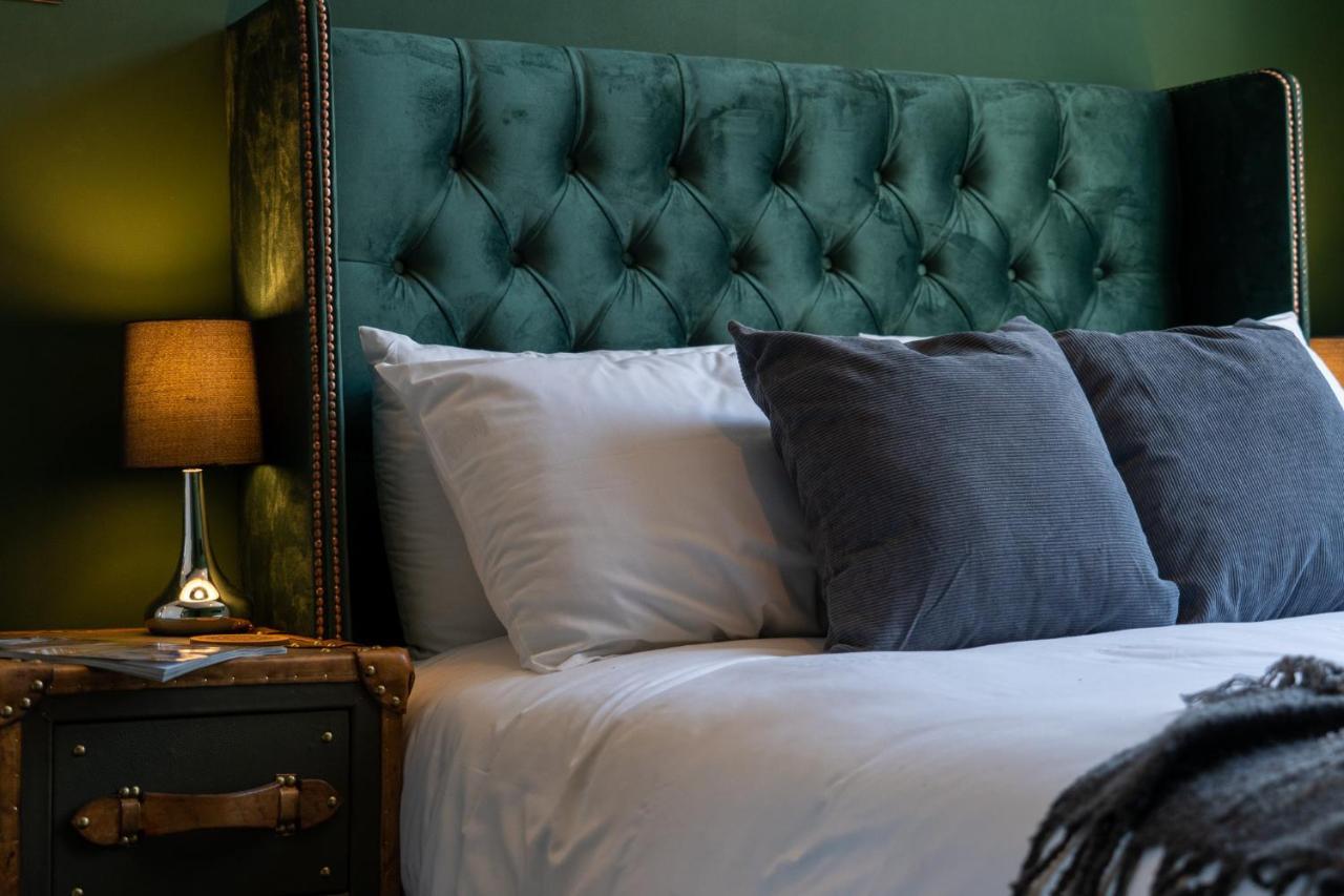 Luxurious Grand 6 Bedroom Home In Bath - Perfect For Groups & Sleeps 12! Esterno foto