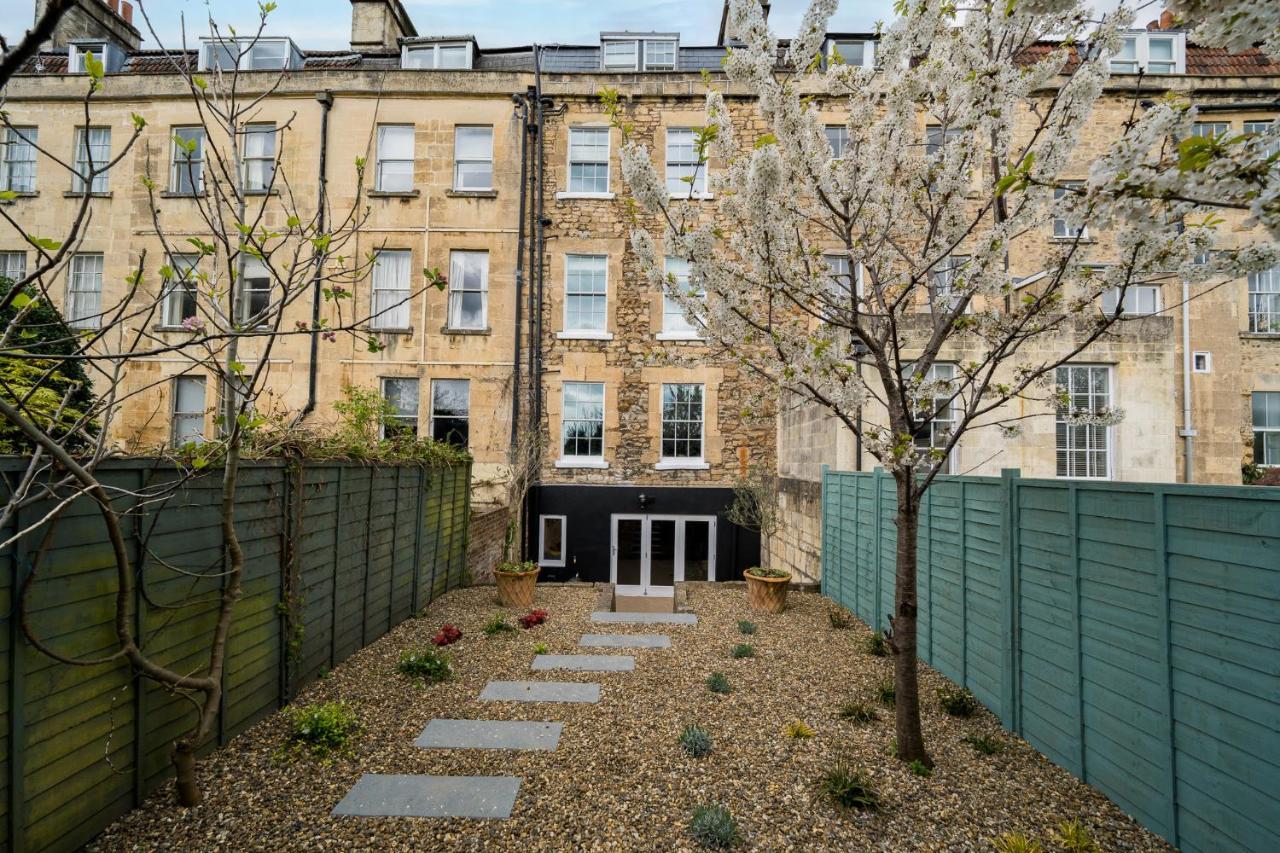 Luxurious Grand 6 Bedroom Home In Bath - Perfect For Groups & Sleeps 12! Esterno foto